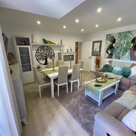 Monte Gordo Apartment *